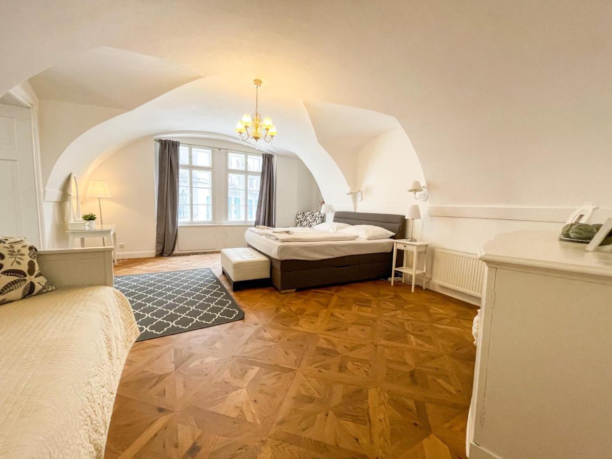 Apartmán U Obecniho Dvora - Old Town *